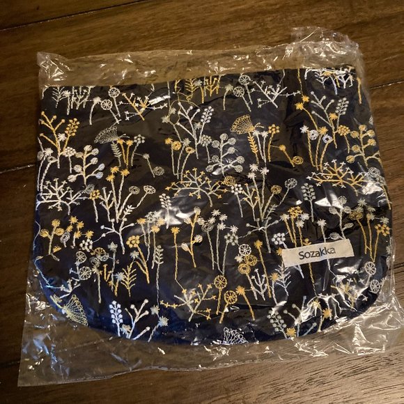 Cosmetic Makeup Bag - Picture 1 of 1